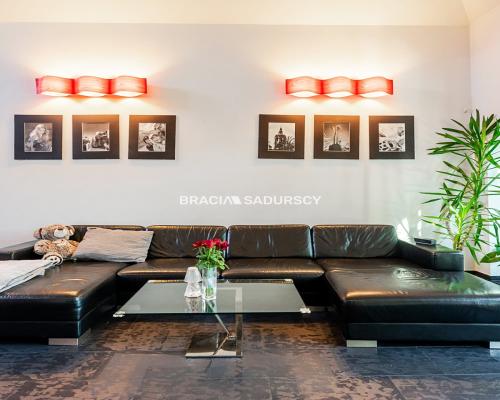 Dom Lusina, Mogilany