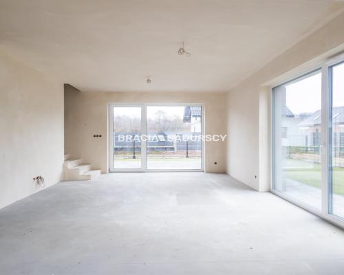 Dom w stanie deweloperskim, gotowy do zakupu