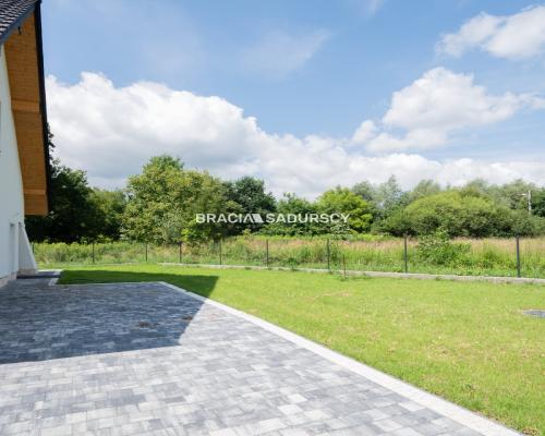 Na sprzedaż piękny wolnostojący dom w Dąbrowie Szlacheckiej, Wołowice.  
 
Stan deweloperski. 
Wykonany według projektu Bella S