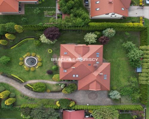 Gustowny dom rezydencyjny