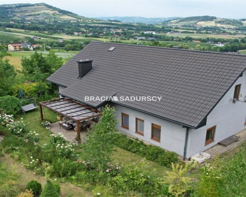 Dom z widokiem na jezioro