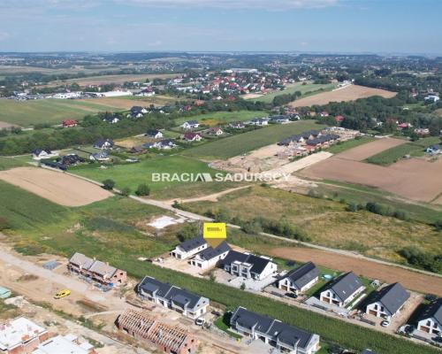 Na sprzedaż: nowoczesny, energooszczędny dom jednorodzinny w Dojazdowie - tuż obok Krakowa    Agencja nieruchomości Bracia Sa