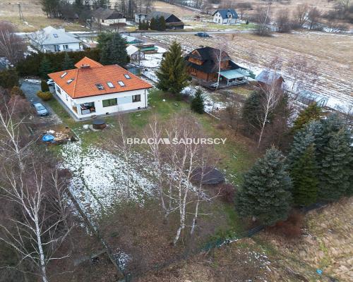 Krzyszkowice dom 260 m2 działka 18 arów