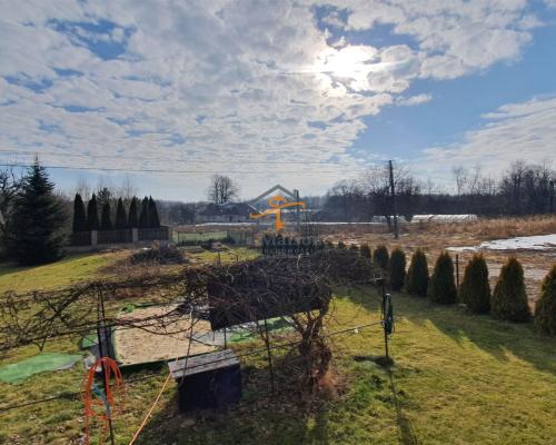 Zelków. Urokliwa nieruchomość w zacisznym miejscu.