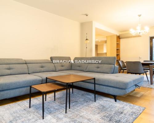 Na wynajem rezydencja, Wola Justowska/wysoki stand