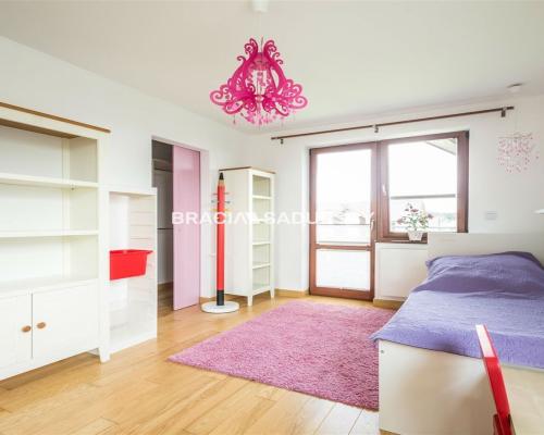 Przestronny dom z dużą działką