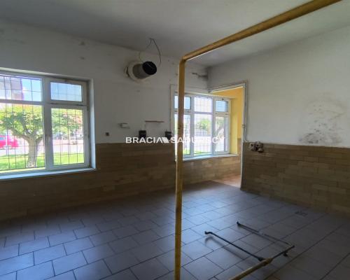 Kamienica w Centrum Brzeska.