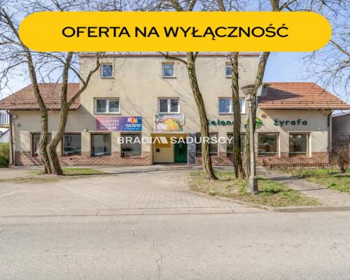 Budynek handlowo-mieszkanly Centrum Skawiny