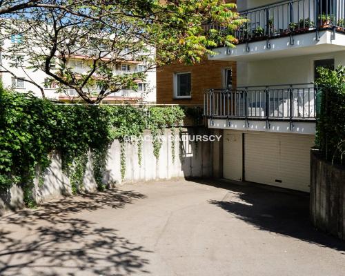 Garaż ul. Chmieleniec - Ruczaj