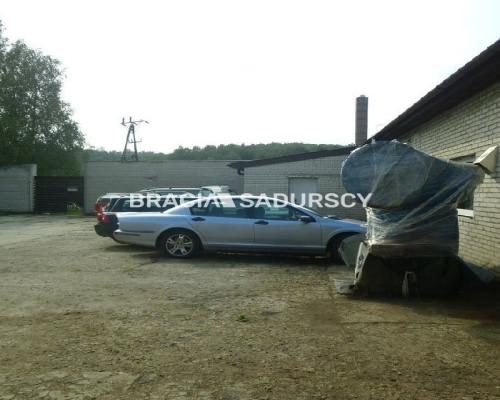 Zdjęcia należą do właściciela oferty. 
 
Do sprzedania nieruchomość produkcyjno-mieszkalna o powierzchni całkowitej 1027 m2 leż