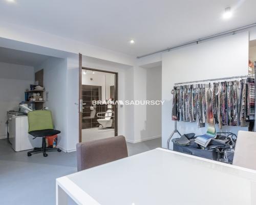 Budynek usługowy/biurowy/mieszklany/duża działka