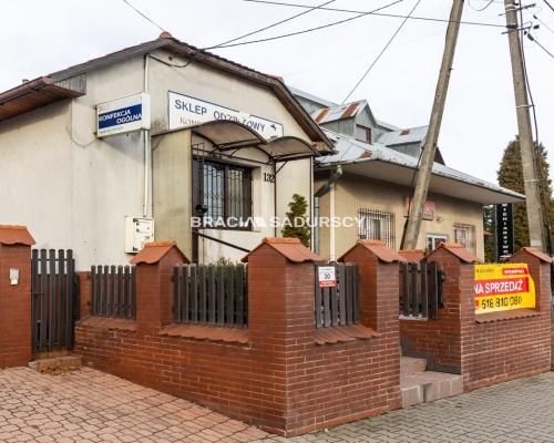 Centrum Iwanowic Włościańskich, Dom lub lokal