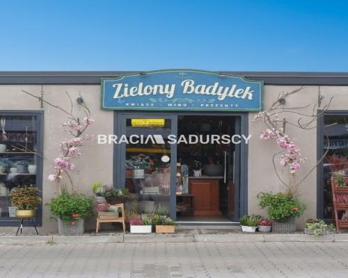 48 m² na Twój biznes przy Galerii ATUT - gotowy lokal handlowo-usługowy!    Na sprzedaż oferujemy lokal handlowo-