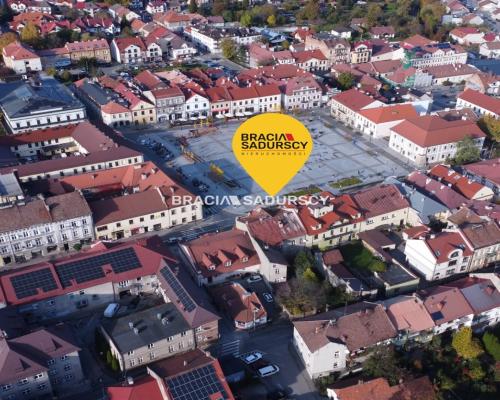 Kamienica w centrum Bochnii z ogrodem i parkingiem