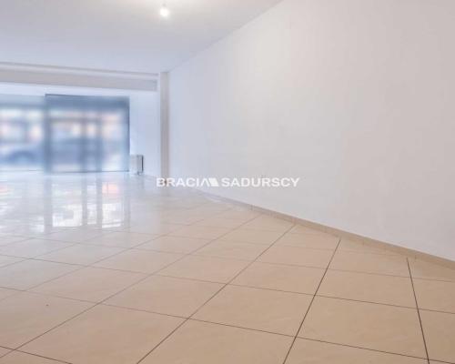 lokal 93m2 parter z witryna wynajem