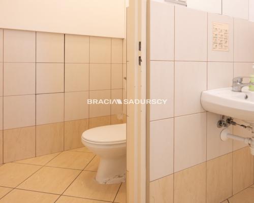 lokal 93m2 parter z witryna wynajem