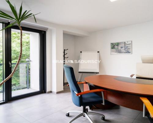 nowy lokal biurowo usługowy 110 m2 Sakwina