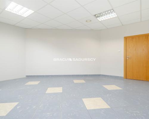 LOKAL OK 15,5 M2 BIUROWY PRĄDNIK BIAŁY -BIUROWIEC