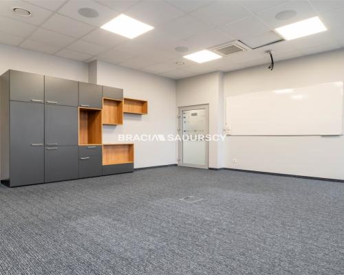 Powierzchnia biurowa z parkingiem  - 400m2