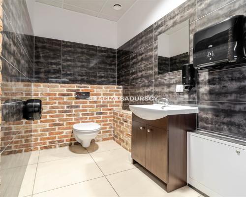 Open space/całe piętro w nowoczesnym biurowcu 1-P