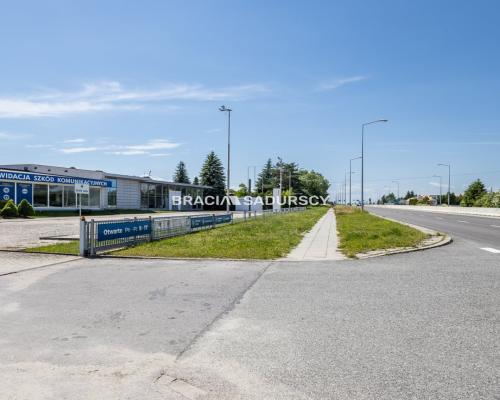 Budynki komercyjne przy drodze 94 WYNAJEM SPRZEDAŻ