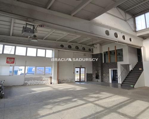 Hala produkcyjno-magazynowa z ekspozycją