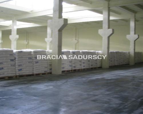 *Zdjęcia należą do właściciela oferty.   
 
Do wynajęcia powierzchnia magazynowo - biurowa leżąca w małopolsce w powiecie dąbro