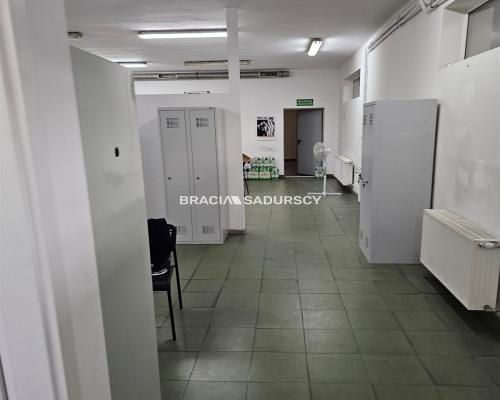 Niepołomice hala produkcyjna z 2 suwnicami