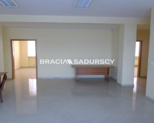 *Zdjęcia należą do właściciela oferty.   

   Do wynajęcia reprezentacyjny lokal biurowy klasy A o powierzchni 180 m&sup2; znaj