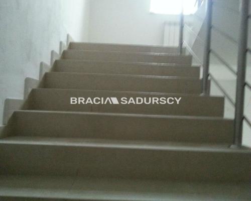 *Zdjęcia należą do właściciela oferty.  
 
Polecamy do wynajęcia lokal o powierzchni 265 m2, usytuowany na I piętrze budynku pr