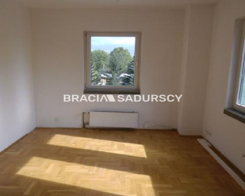 *Zdjęcia należą do właściciela oferty.   
 
Polecamy do wynajęcia atrakcyjne piętro leżące na II piętrze biurowca o powierzchni