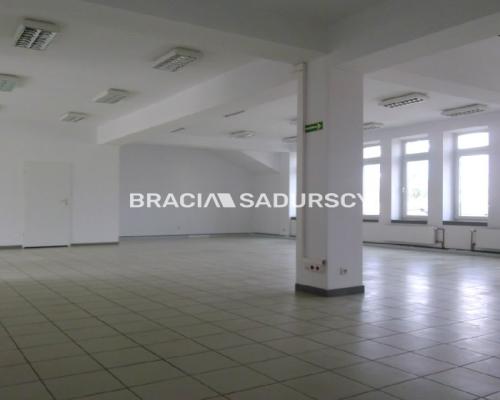 *Zdjęcia należą do właściciela oferty.   
 
Polecamy do wynajęcia atrakcyjne piętro leżące na II piętrze biurowca o powierzchni