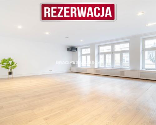 Ekskluzywny lokal do wynajęcia w prestiżowej kamienicy - Stare Miasto, Krak&oacute;w  

 Do wynajęcia wyjątkowy lokal położony