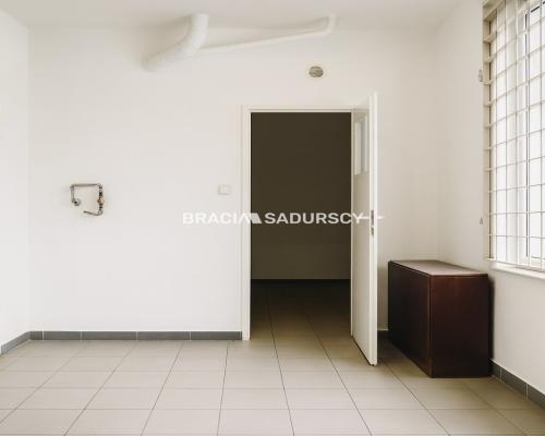 Lokal handlowo-usługowy w centrum Proszowic!