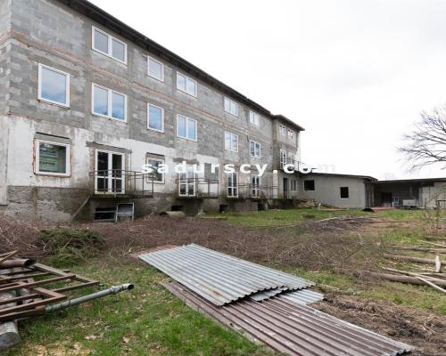 Do wydzierżawienia   Dom Spokojnej Starości w stanie surowym częściowo zamkniętym, na obrzeżach Konstancina - Jeziornej pod War