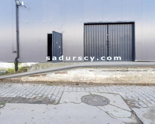 Hala magazynowa 275m 2  bez filarów w Piasecznie, z wjazdem z poziomu 0.   
 
Hala murowana, ogrzewana, ocieplona wełną mineral