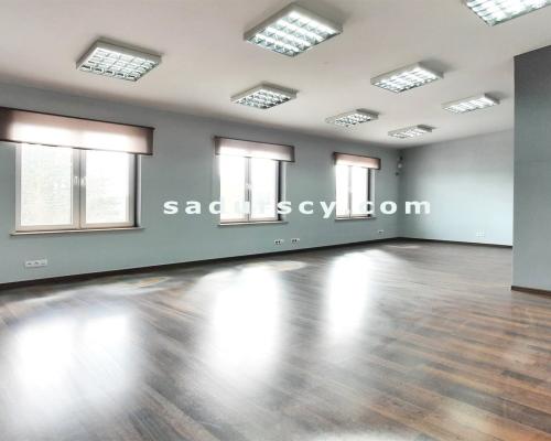 Biuro ok. 112,44m2 w Piasecznie, okolica Józefosławia, z klimatyzacją, monitoringiem, przeszkleniem, parkingiem.   

  Dwie kon