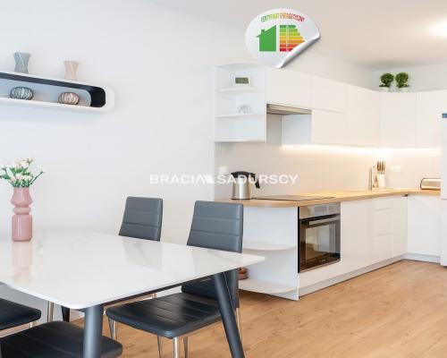 3 pokoje - 49,5m2 - Dębskiego, dobra cena, parking