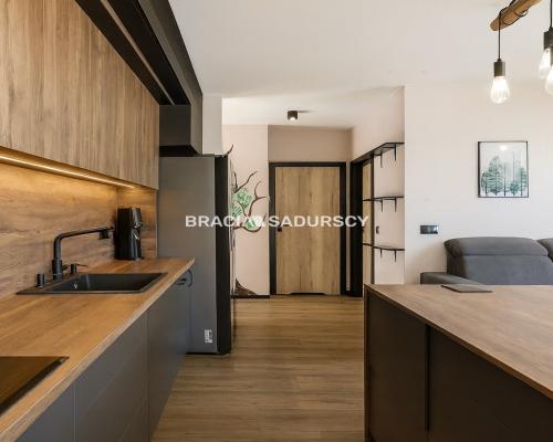 3 pok z ogródkiem w Modlnicy.