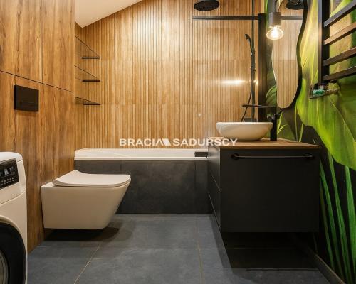 3 pok z ogródkiem w Modlnicy.