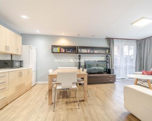 SŁONECZNE, 4-POKOJOWE Z DWOMA BALKONAMI