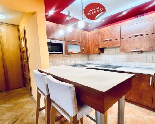 Bronowice ul. Bronowicka, 2-pok. Sprzedam szybko.