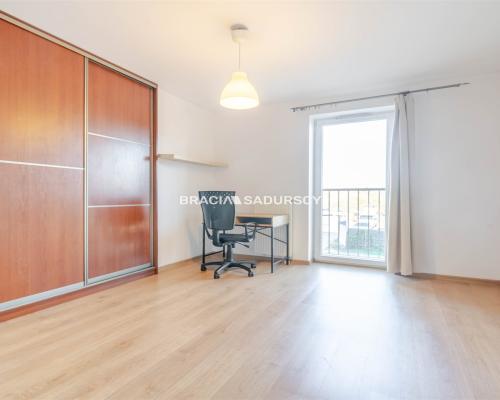 3-POKOJOWE Z DWOMA BALKONAMI NA RUCZAJU