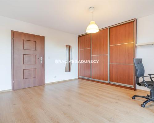 3-POKOJOWE Z DWOMA BALKONAMI NA RUCZAJU