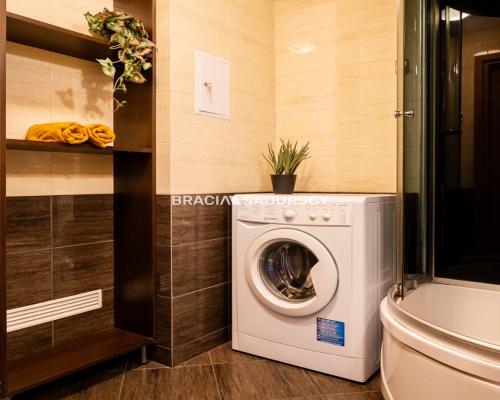 3-pokojowe mieszkanie z loggią- Zawodzie