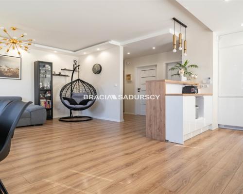 GUSTOWNE, Z DUŻYM BALKONEM W NOWYM BUDOWNICTWIE