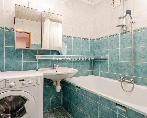 Sprzedam mieszkanie 62m2 z dużą piwnicą (3pok)