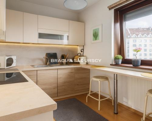 SŁONECZNE 3-POKOJOWE W ATRAKCYJNEJ LOKALIZACJI