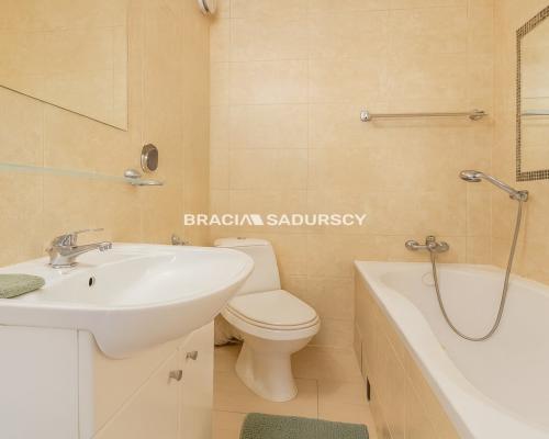 3-POKOJOWE, BALKON, ATRAKCYJNA LOKALIZACJA