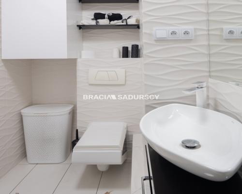 Sprzedam 2-pok/garaż/kom.lok/Górka Narodowa 42,8m2